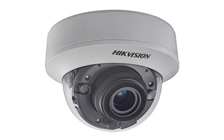 Cámara Hikvision DS-2CE56H0T-ITZF - Domo Turbo 5 Mpx, lente vari focal 2.7 - 13.5 mm motorizada